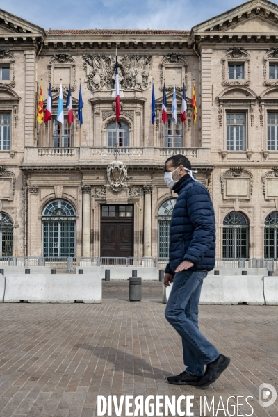 La mairie de Marseille sous confinement