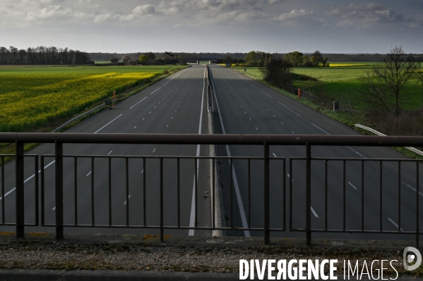 Autoroute A6. Confinement, 13ème jour. Epidémie de Coronavirus.