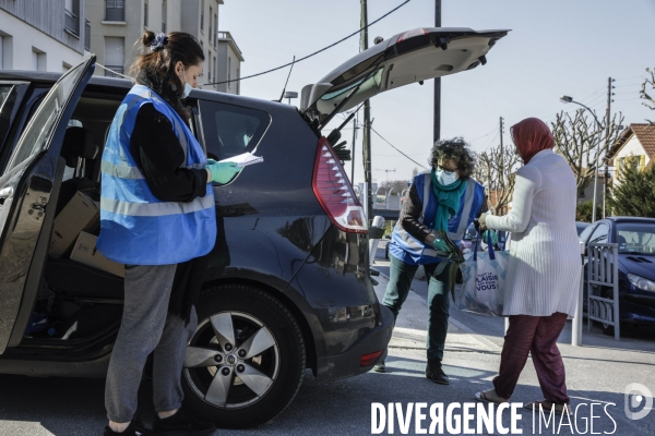 Coronavirus, distribution alimentaire du SECOURS POPULAIRE