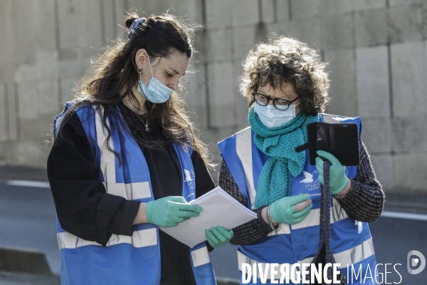 Coronavirus, distribution alimentaire du SECOURS POPULAIRE