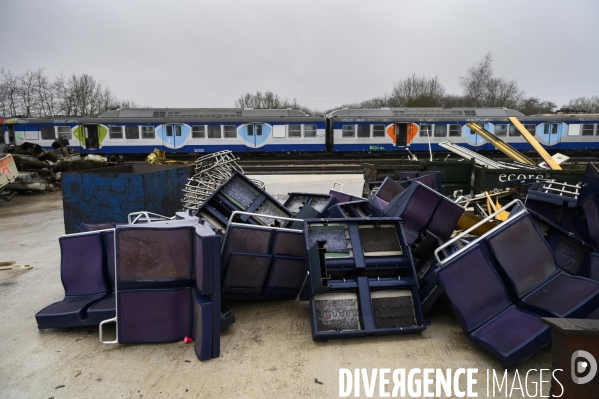 Déconstruction et désamiantage de train