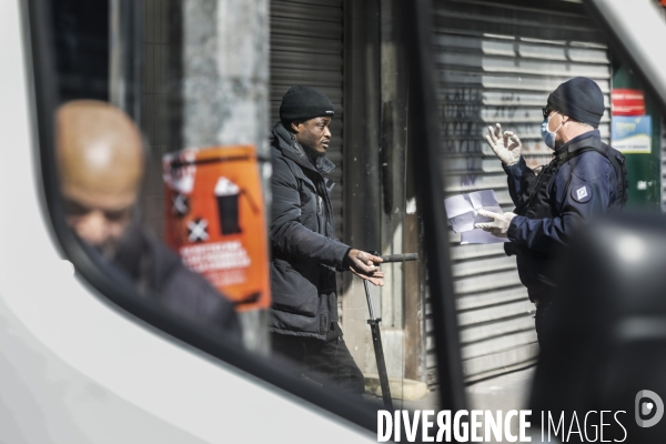 CORONAVIRUS - Contrôle policier en Banlieue