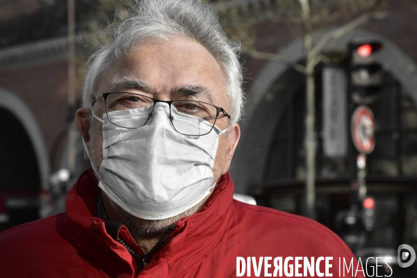 Les parisiens en sortie pendant le confinement Covid-19. The Covid-19 Coronavirus.