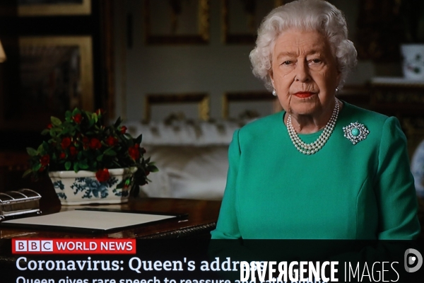 Photos BBC TV Message de la Reine à ses sujets anglais et du Commonweath