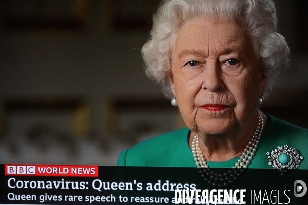 Photos BBC TV Message de la Reine à ses sujets anglais et du Commonweath