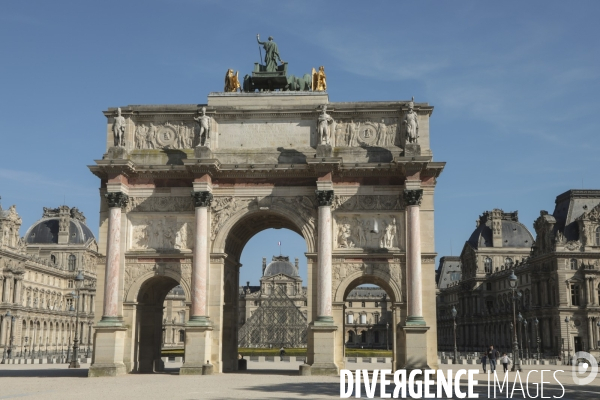 Confinement : quartier du louvre un samedi ensoleille