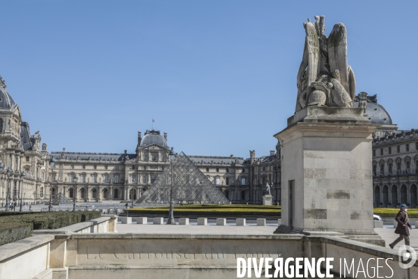 Confinement : quartier du louvre un samedi ensoleille