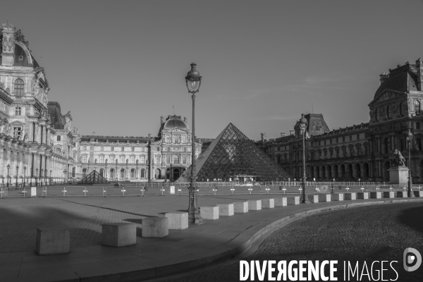 Confinement : quartier du louvre un samedi ensoleille