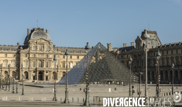 Confinement : quartier du louvre un samedi ensoleille