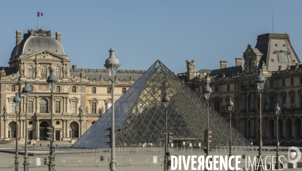 Confinement : quartier du louvre un samedi ensoleille