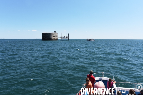 Visite de Fort Boyard crosiere et excursion en bateau