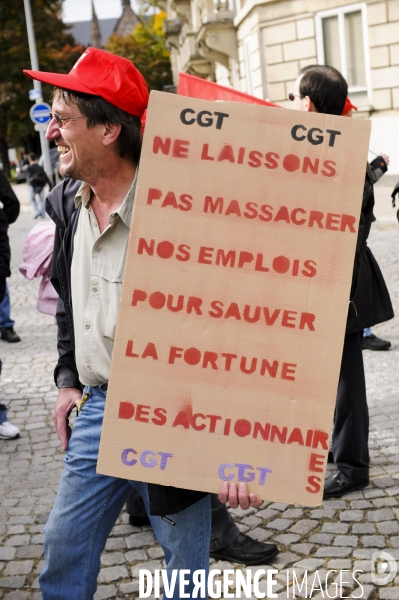 Manifestation à Strasbourg, journée d action syndicale mondiale pour le « travail décent »