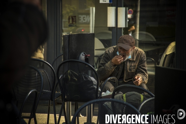 Petit-déjeuner de l association Emmaüs au 22ème jour de confinement