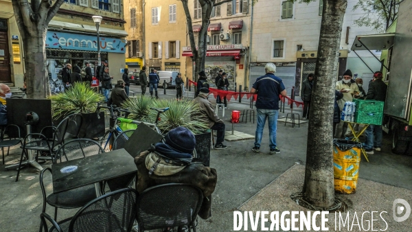 Petit-déjeuner de l association Emmaüs au 22ème jour de confinement