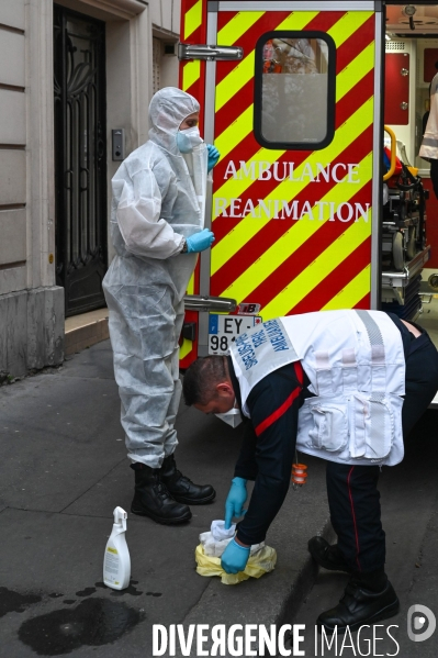 Ambulance de réanimation des pompiers.