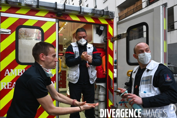 Ambulance de réanimation des pompiers.