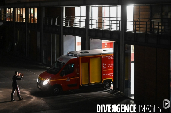 Ambulance de réanimation des pompiers.
