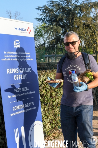 COVID 19 - Sur l A7, du réconfort pour les routiers