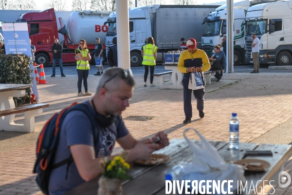 COVID 19 - Sur l A7, du réconfort pour les routiers