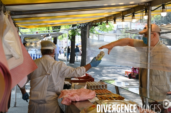 Marché d Ivry. Confinement 25ème jour.