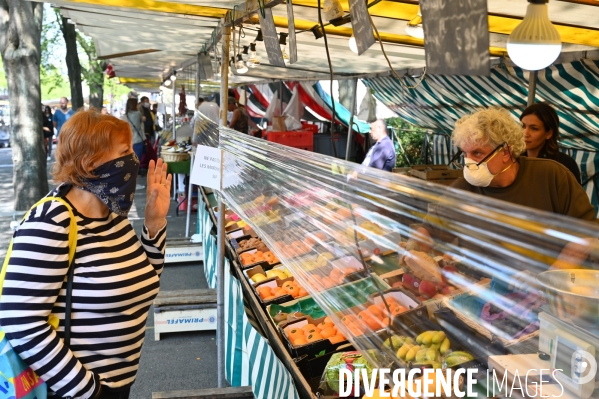Marché d Ivry. Confinement 25ème jour.