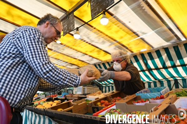 Marché d Ivry. Confinement 25ème jour.