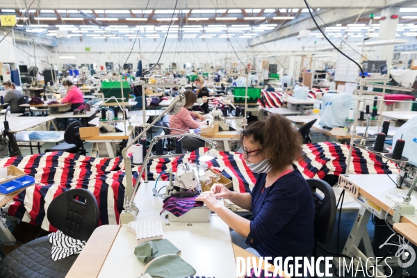 Production de masques en tissu à l usine Saint James