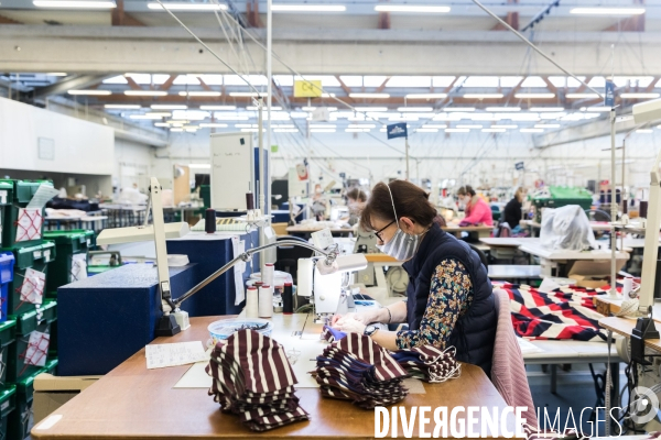 Production de masques en tissu à l usine Saint James