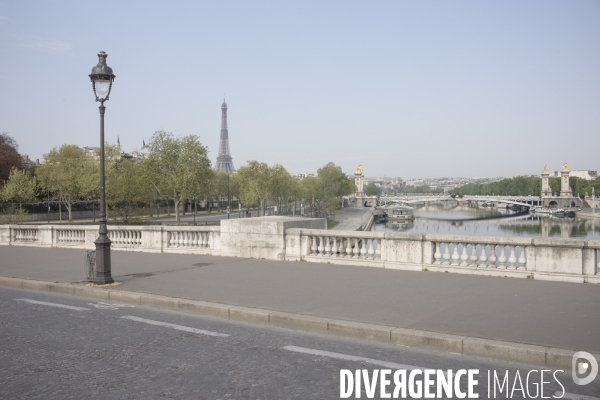 Paris, ville sous confinement depuis 27 jours.