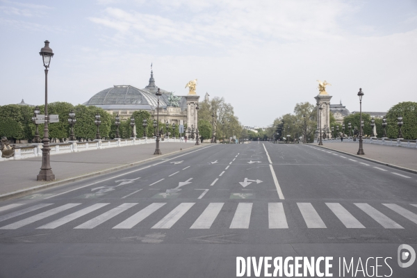 Paris, ville sous confinement depuis 27 jours.