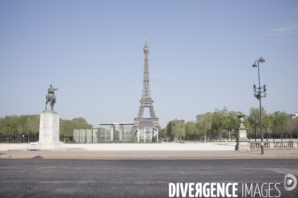 Paris, ville sous confinement depuis 27 jours.