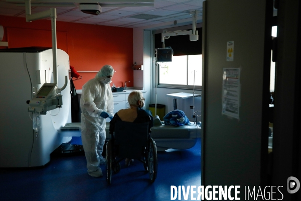 COVID-19. Service des urgences de la clinique Gentilly à Nancy