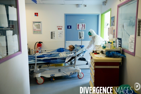 COVID-19. Service des urgences de la clinique Gentilly à Nancy