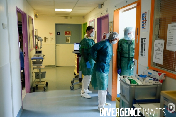 COVID-19. Service des urgences de la clinique Gentilly à Nancy