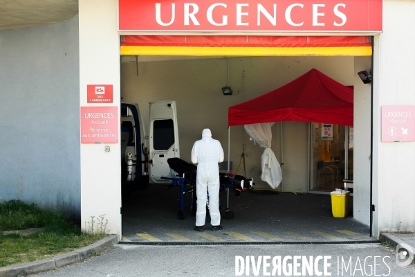 COVID-19. Service des urgences de la clinique Gentilly à Nancy