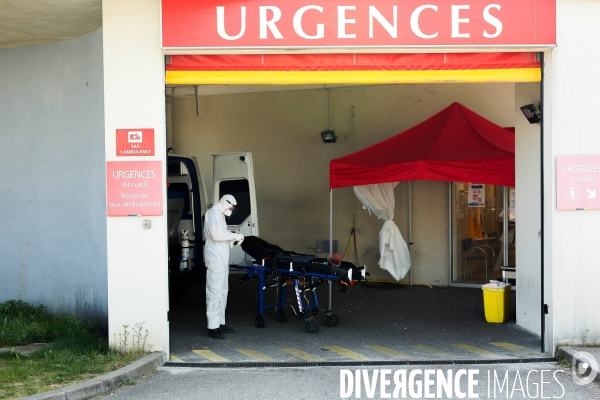 COVID-19. Service des urgences de la clinique Gentilly à Nancy