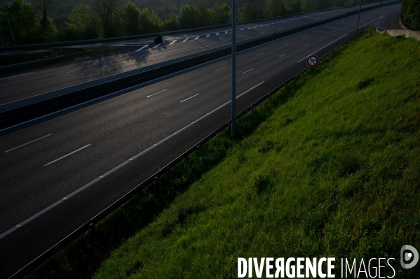 Autoroute de Normandie. Week-end de Pâques. Confinement 27 et 28ème jour.