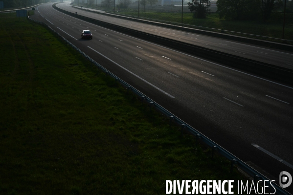 Autoroute de Normandie. Week-end de Pâques. Confinement 27 et 28ème jour.