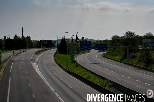 Autoroute de Normandie. Week-end de Pâques. Confinement 27 et 28ème jour.