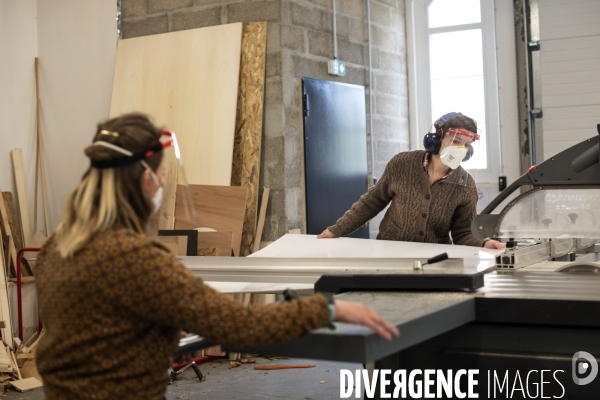 Visières de protection fabriquées dans un Fab Lab