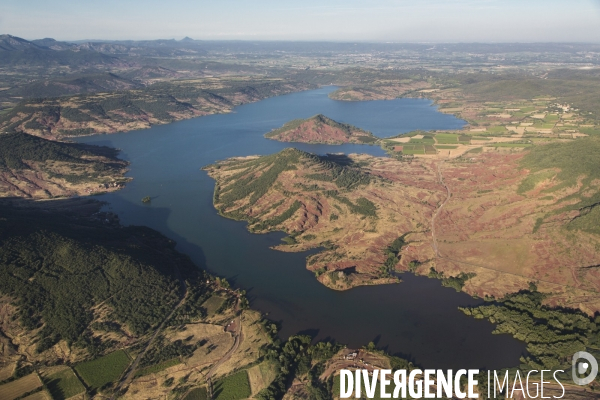 Lac du Salagou, vue aérienne