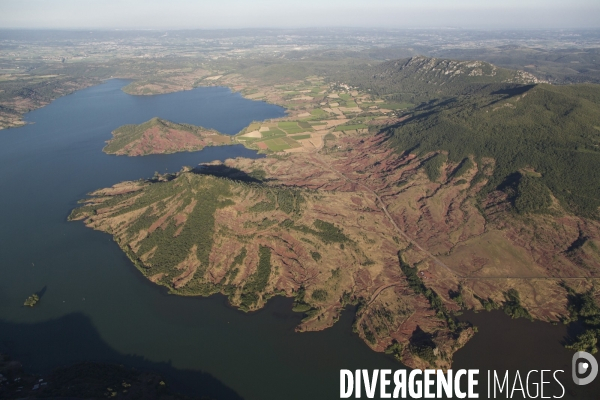 Lac du Salagou, vue aérienne