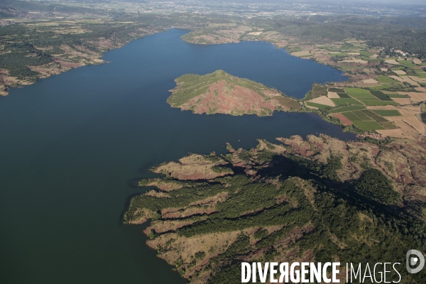 Lac du Salagou, vue aérienne