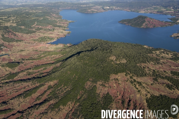 Lac du Salagou, vue aérienne