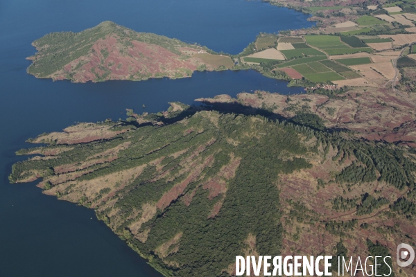 Lac du Salagou, vue aérienne