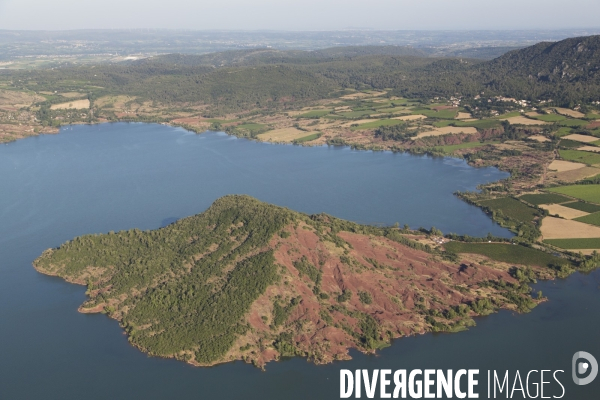 Lac du Salagou, vue aérienne