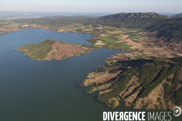 Lac du Salagou, vue aérienne