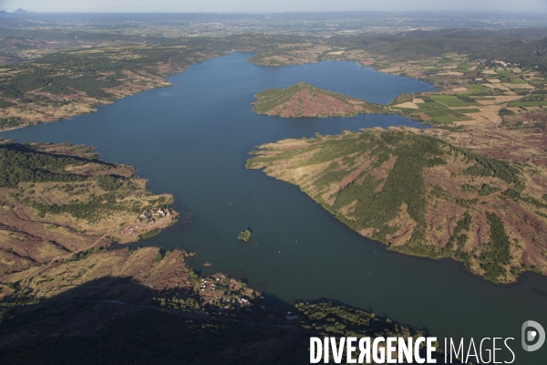 Lac du Salagou, vue aérienne