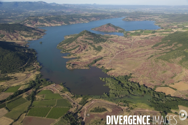 Lac du Salagou, vue aérienne