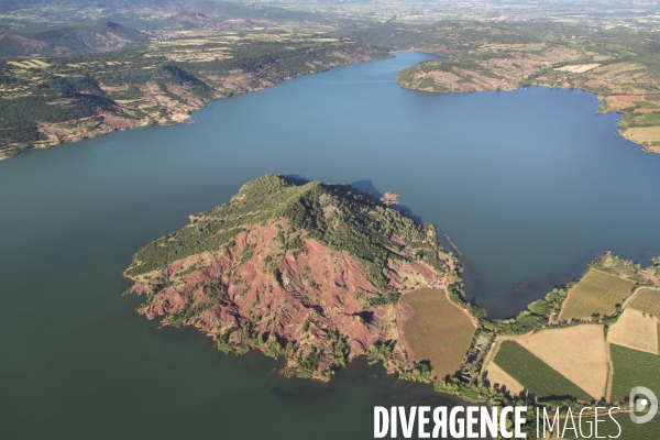 Lac du Salagou, vue aérienne